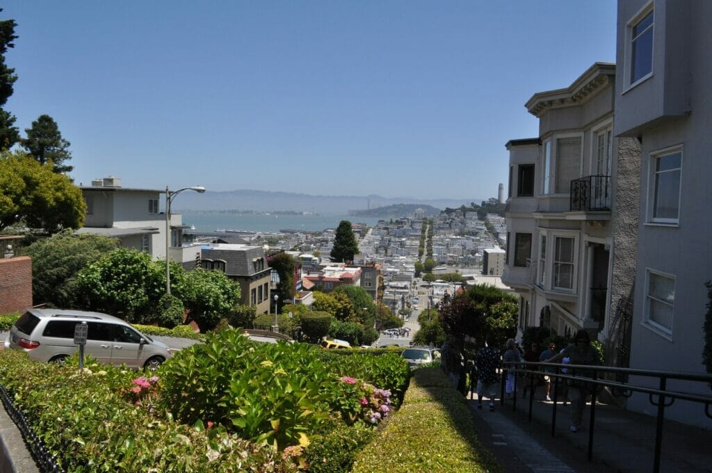 Lombard Street san francisco travel