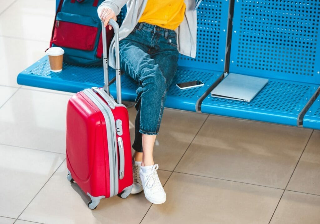 travel safety tips luggage