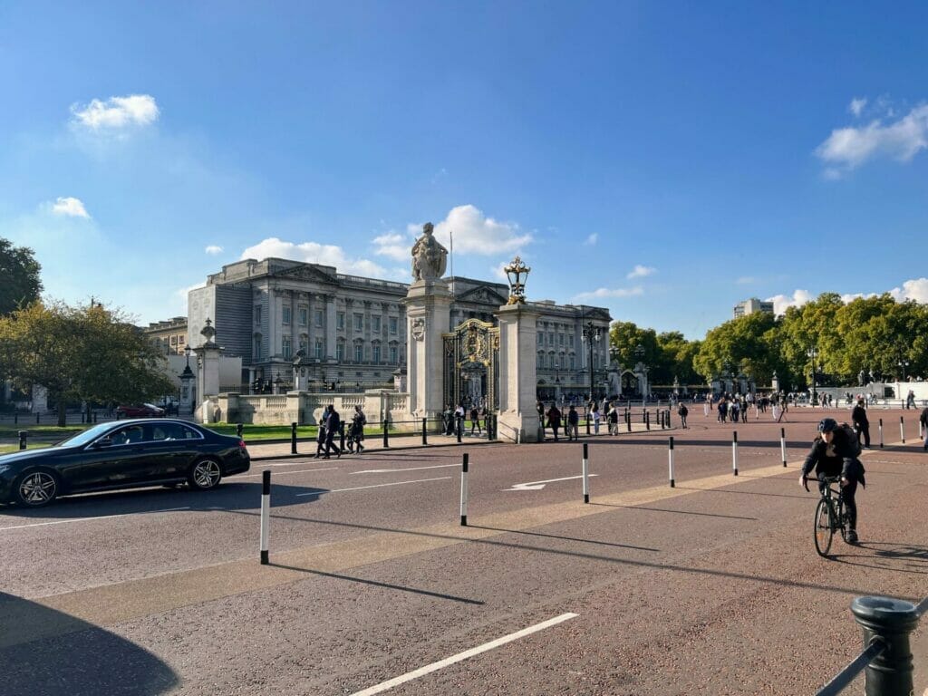 Buckingham Palace london