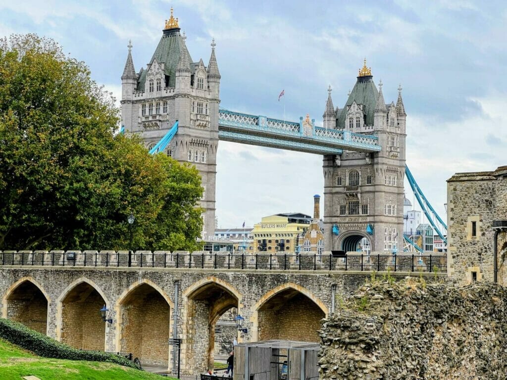 tower bridge london