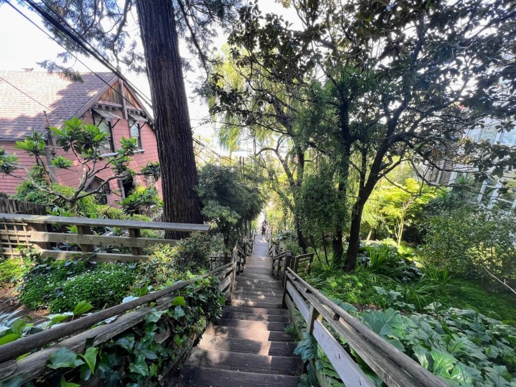 Narrating the Climb Up Filbert Steps